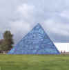 carlHenningPiramide.jpg (384636 bytes)